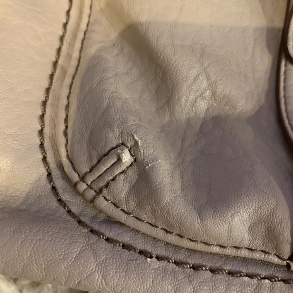 Chaps cross body bag